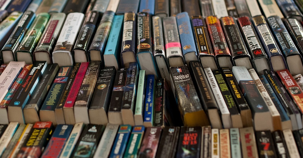 II. Adventi könyvbörze és dedikálás