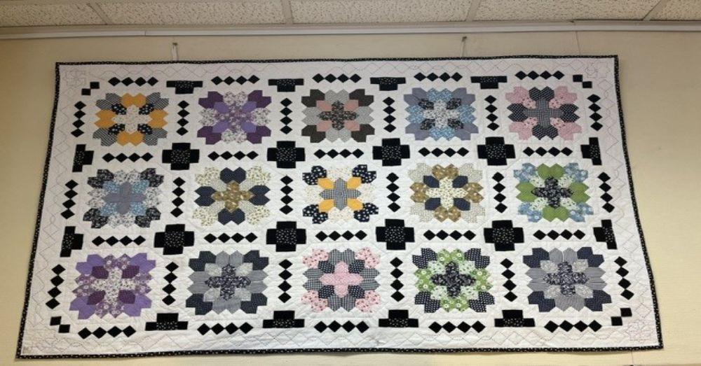 Kicsik és nagyok - László Józsefné patchwork kiállítása