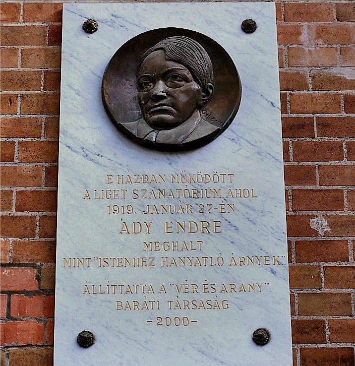 The plaque in memory of Endre Ady on the outer wall of the building