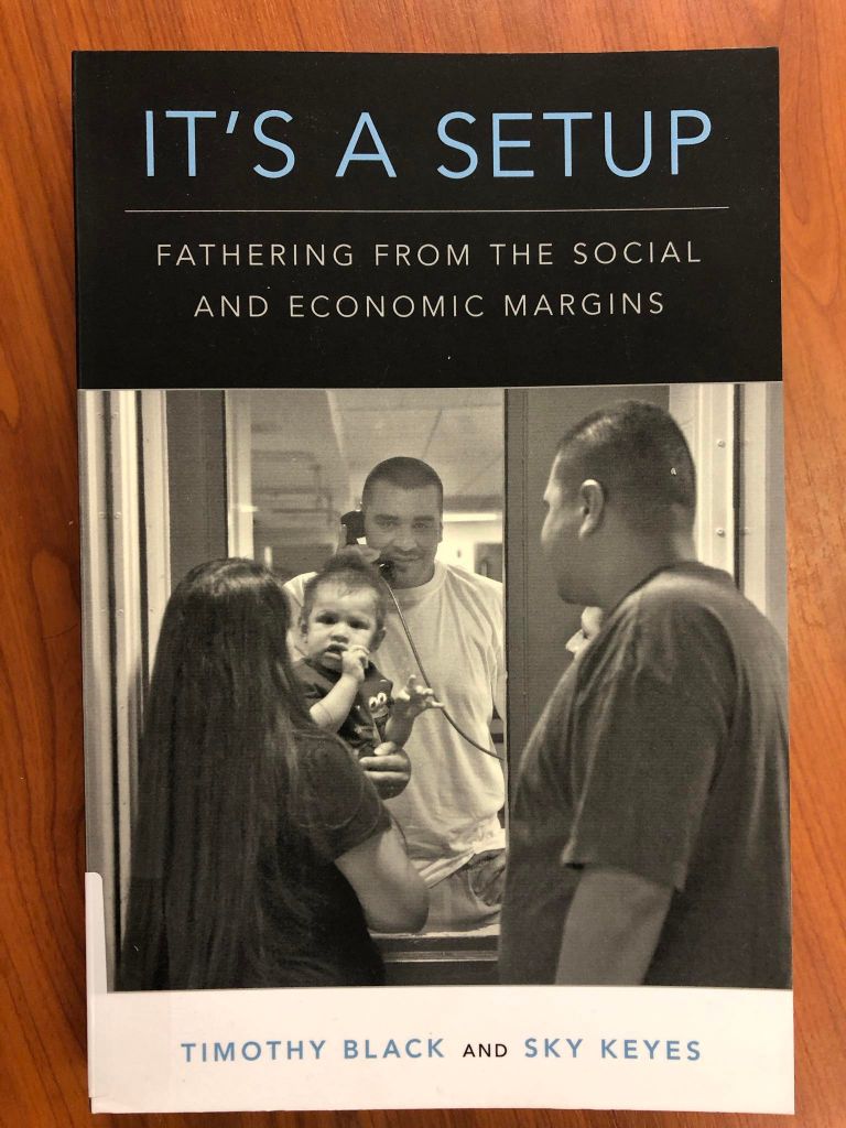 Timothy Black és Sky Keyes It’s a Setup Fathering from the Social and Economic Margins című könyv borítója