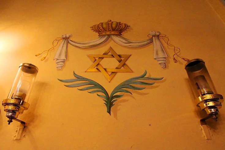 Wall painting with the star of David
