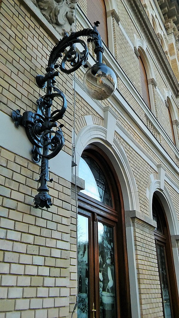 The wall light on the facade
