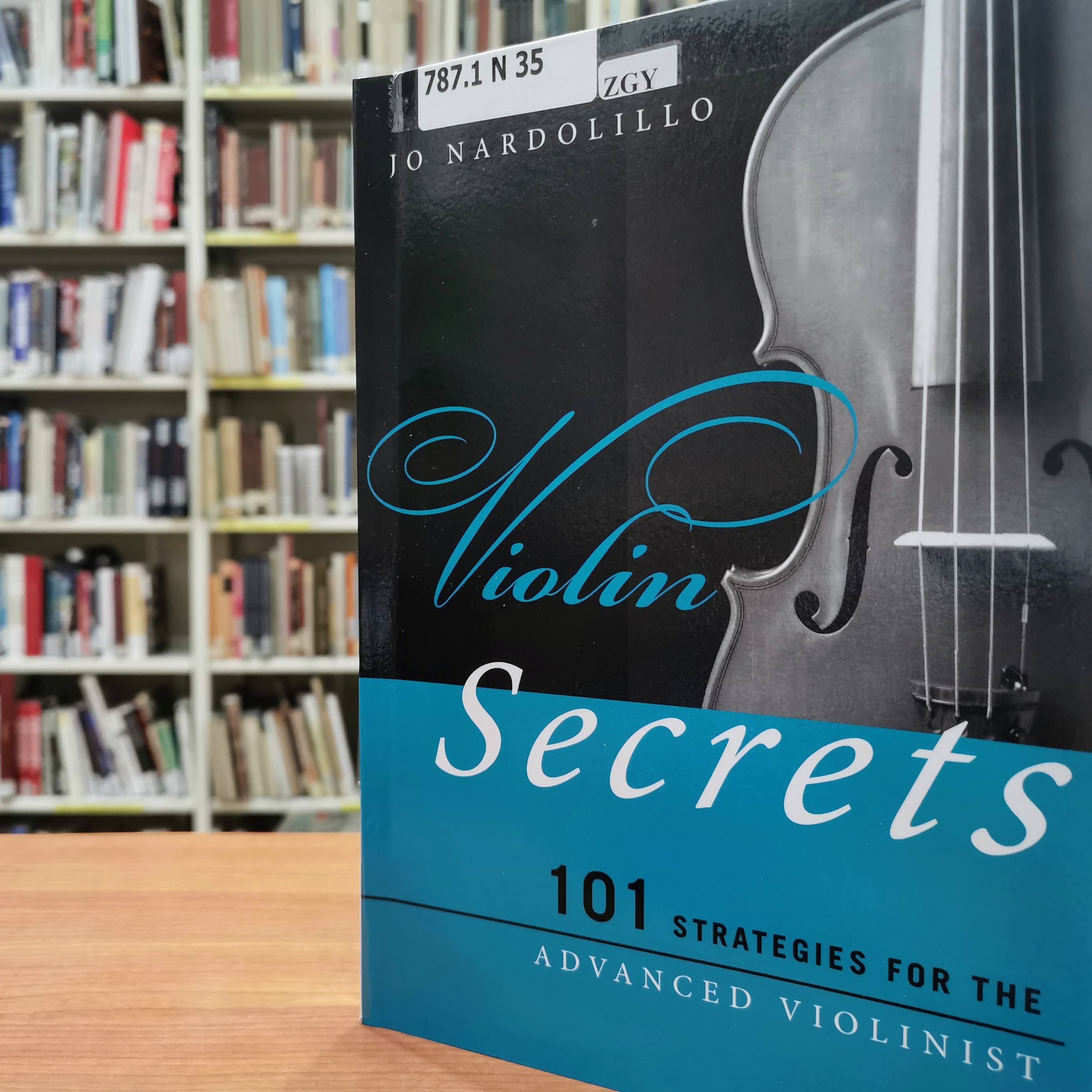 Violin Secrets - 101 strategies for the advanced violinist c. könyv borítója
