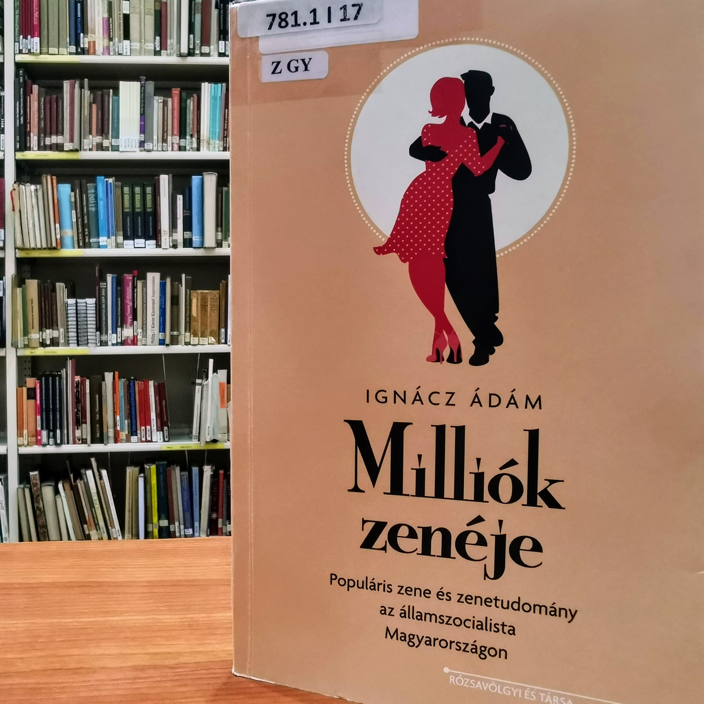 Milliók zenéje c. könyv borítója