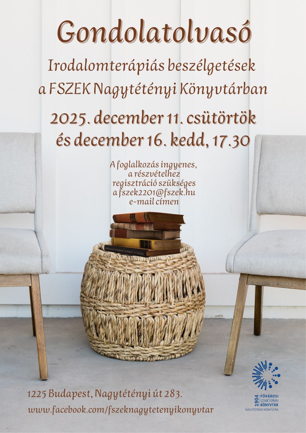 kis asztalon könyvek, mellette két szék