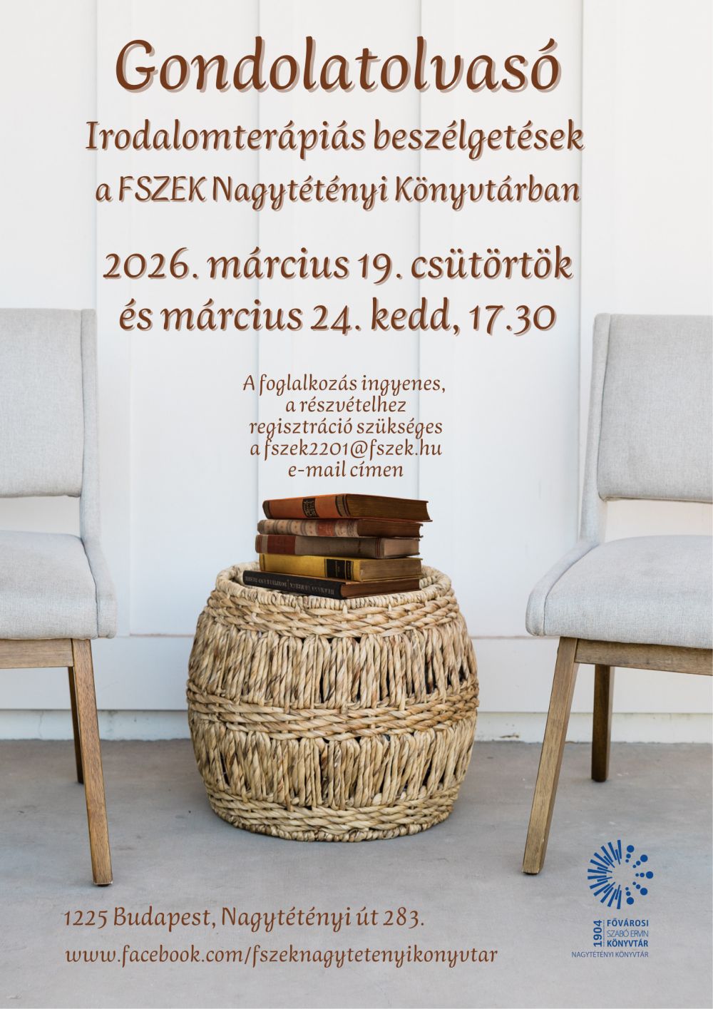 kis asztalon könyvek, mellette két szék