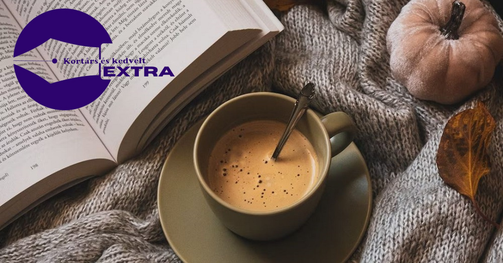 kávéscsésze könyvvel