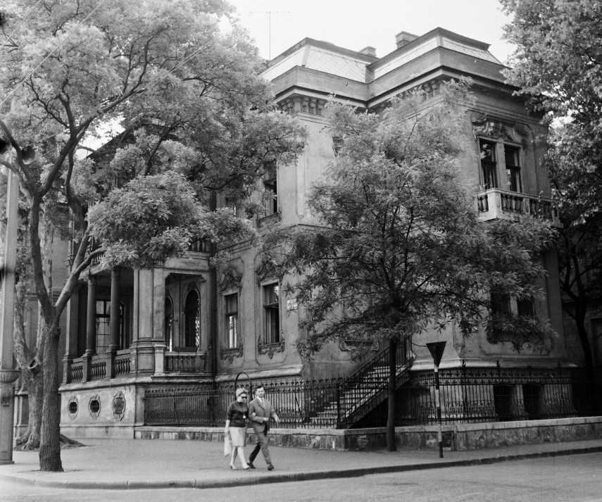 The mansion in 1969