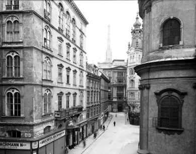  Bécsi utcarészlet 1940-ben (Petersplatz), háttérben a Stephansdommal 