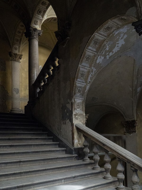 The staircase - before renovation