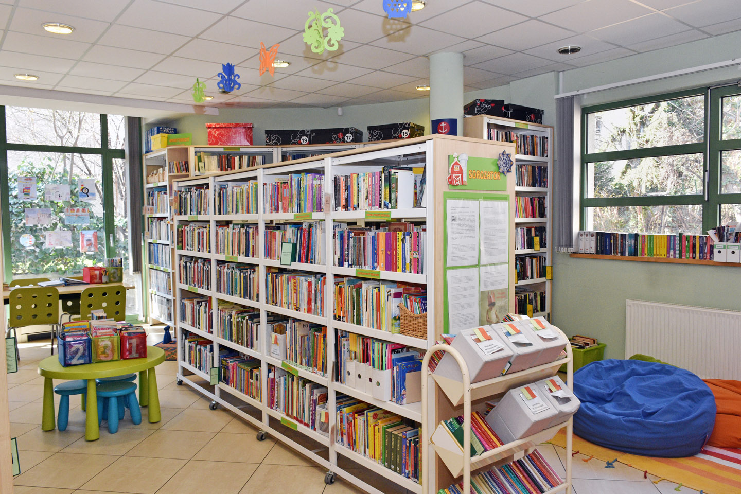 kép a gyerekkönyvtárról