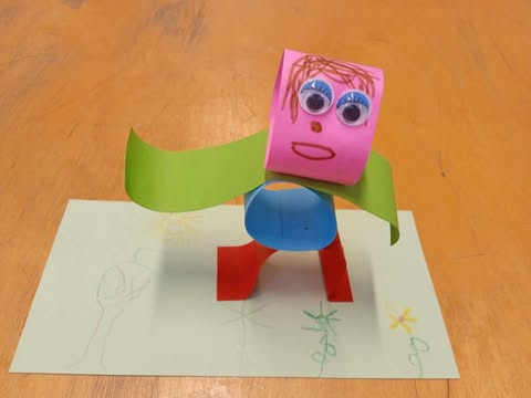 Táncoló papírbaba