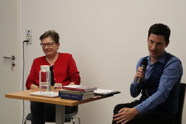 Örök hűség, kis hibával