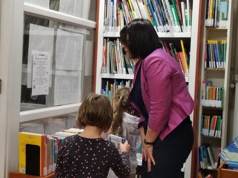 Beszégessünk a helyes állattartásról - szülő beszélget a gyerekekkel