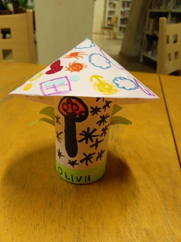 Gomba papírgurigából