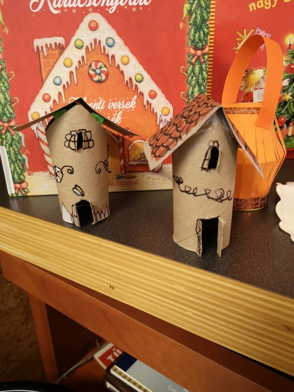 Házikók papírgurigából