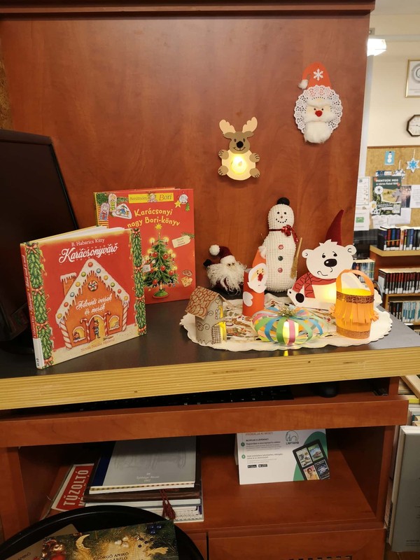 Mintapéldányok és könyvajánló adventre