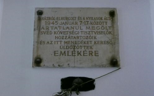 Memorial plaque put up in 1947