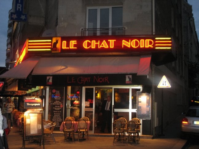 A Le Chat Noir épülete egy 2007-es fotón. Hangulatos, nem?  Fotó: Kitty the Random