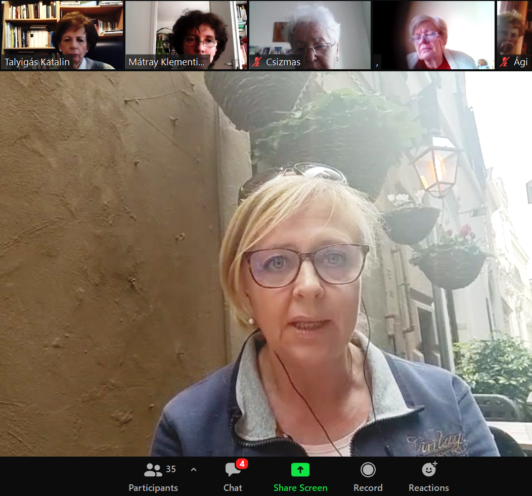 képernyőfotó az online találkozóról Péterfy-Novák Évával és a közönséggel