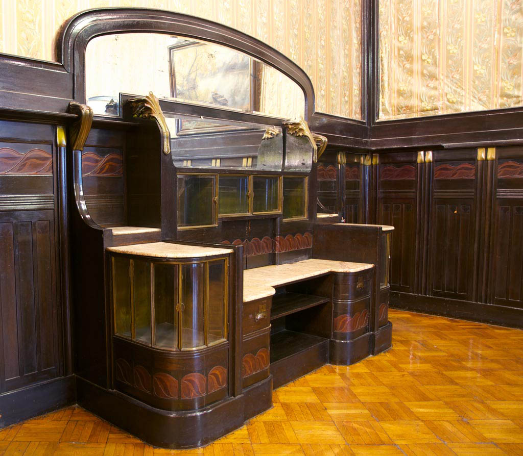 The built-in cabinet in the dining room