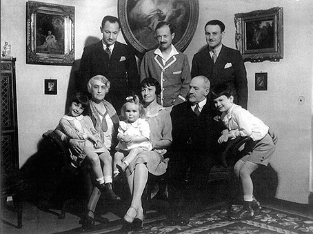 Mór Lipót Herzog and his family