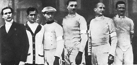 Az 1928-as olimpiai bajnok magyar kardvívó csapat