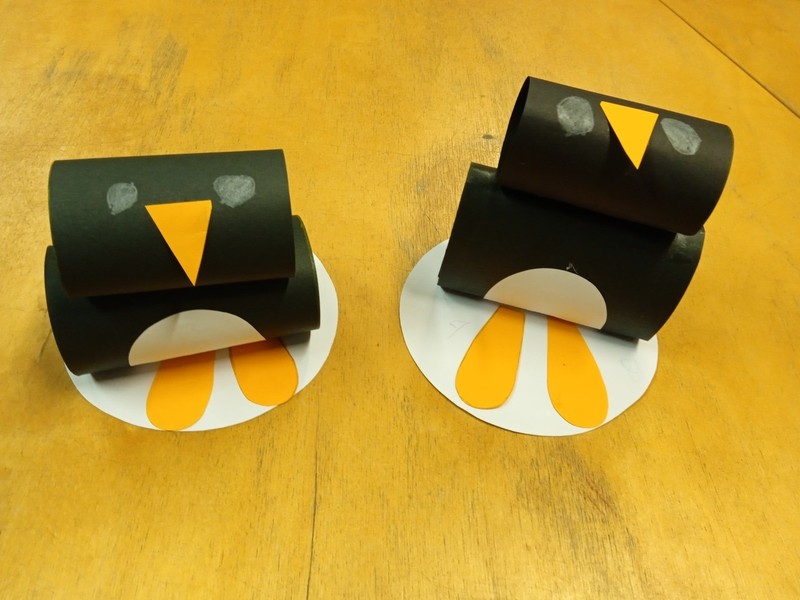 Papírból készült pingvinpár