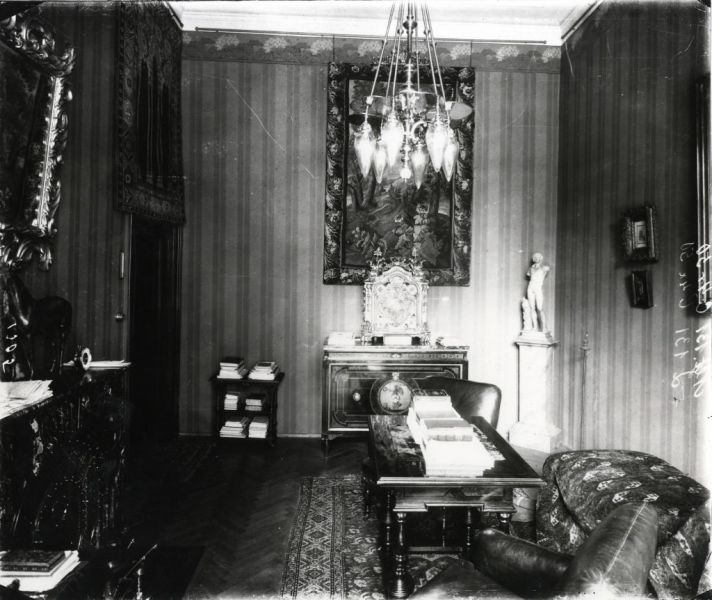The small reception room - then